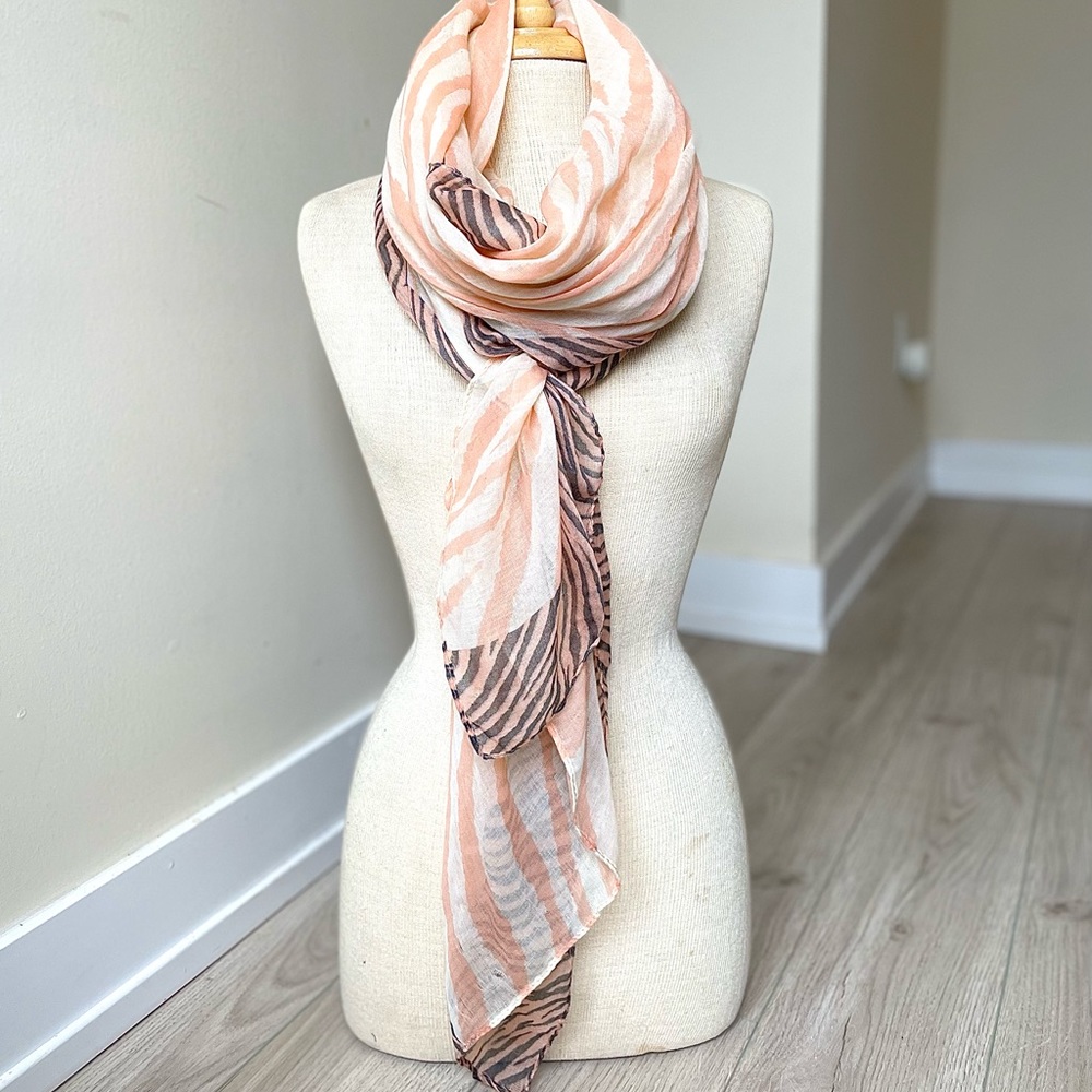 Scarf - Tiger Print MEOW